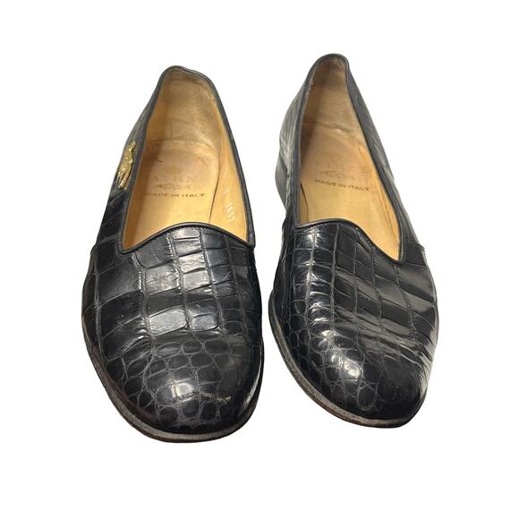 Wathne Black Leather Flats  Gold Fishing Gear Medallion Size 36/6 - Picture 3 of 9